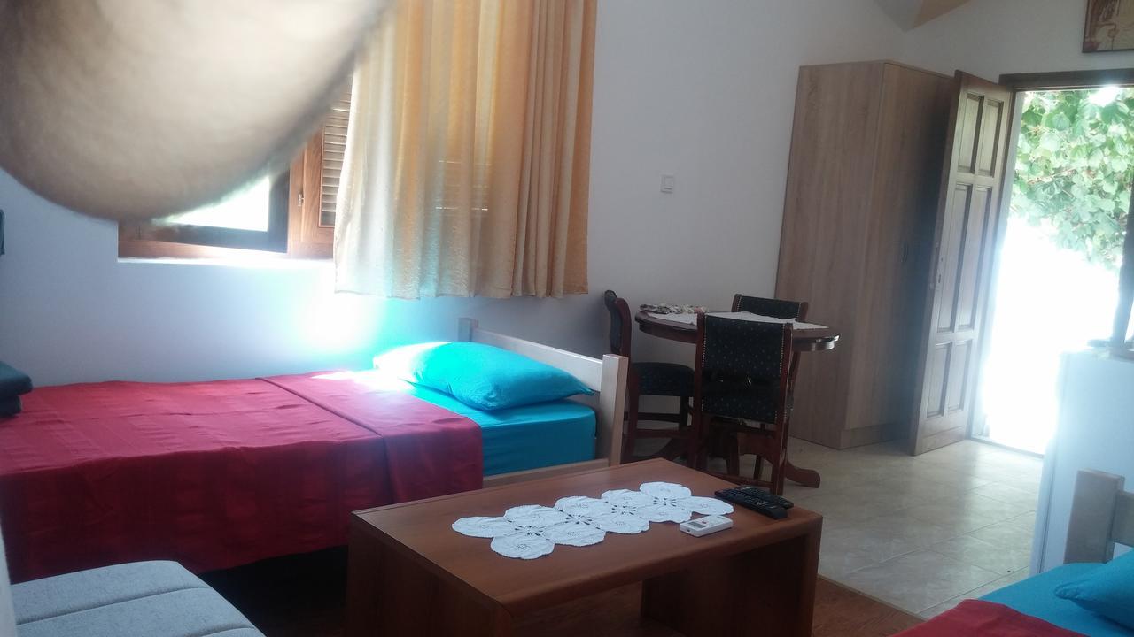 Skadar Lake - Karuc Apartments المظهر الخارجي الصورة
